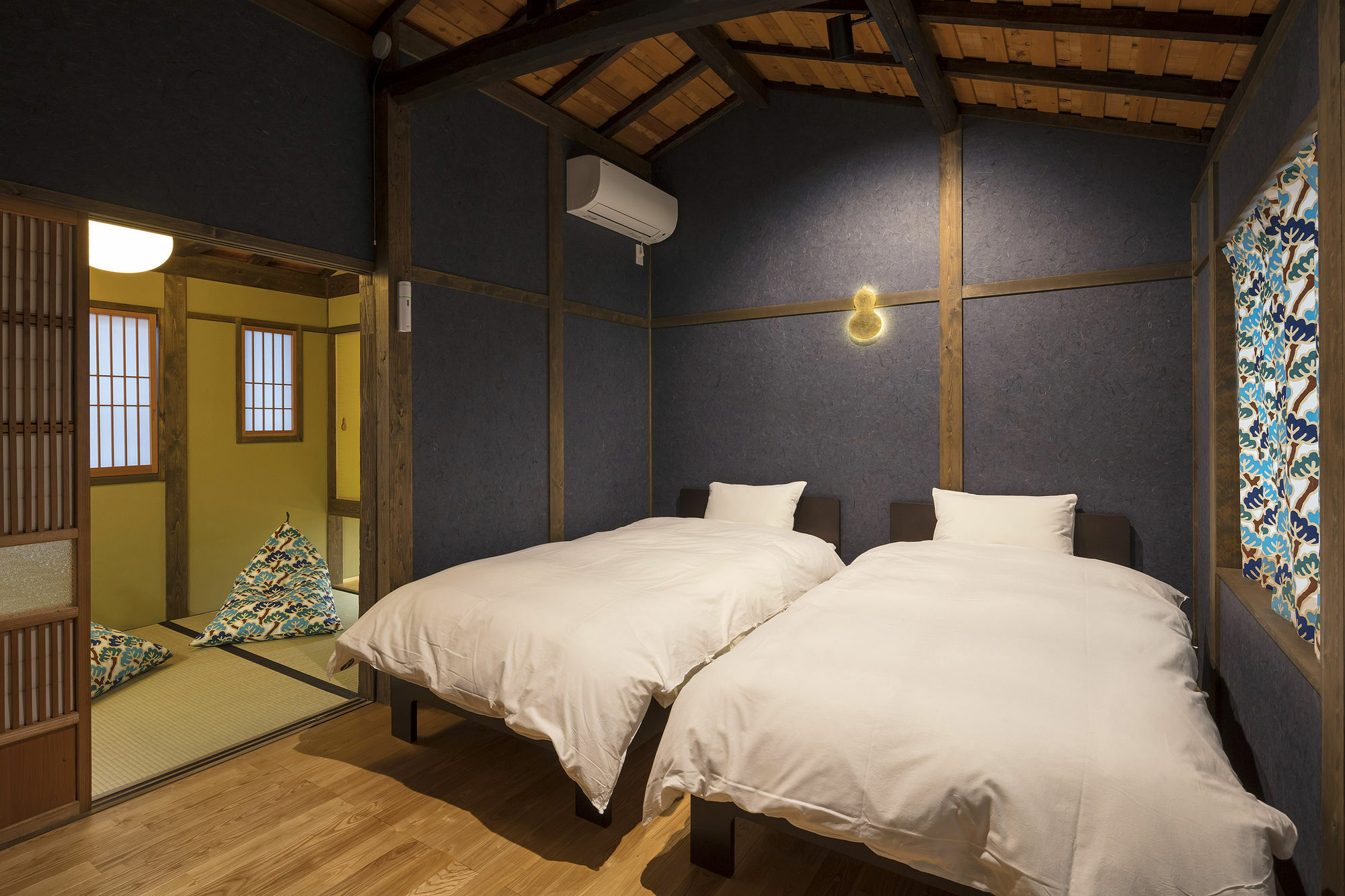 Вилла Yoshimigura Machiya House Киото Экстерьер фото